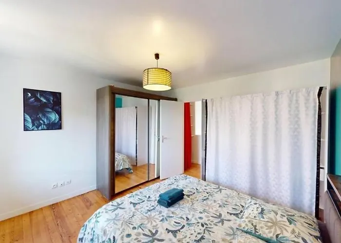 Maison 3 - 3 Sdb - Garage *